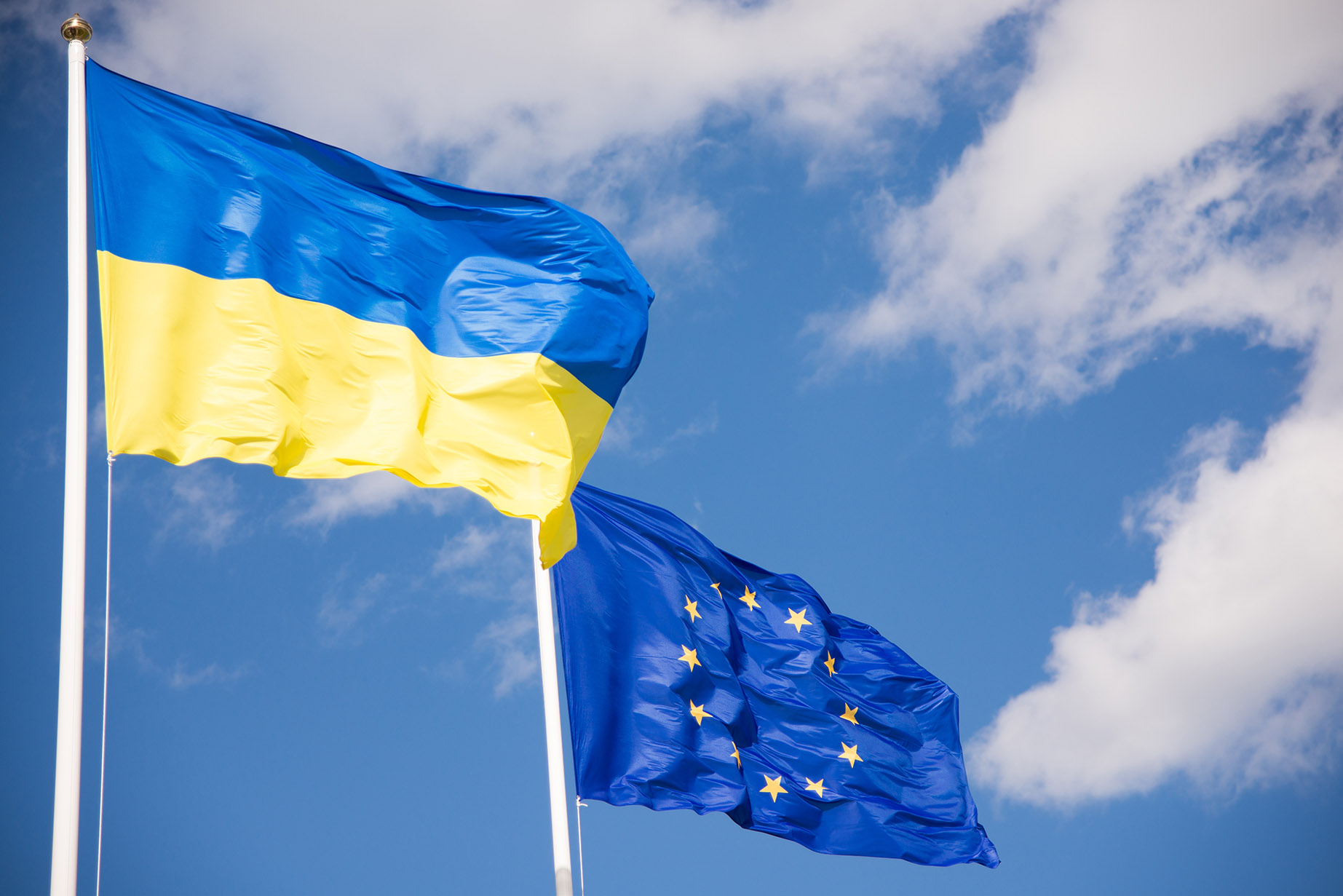 flags UKRAINE - EU